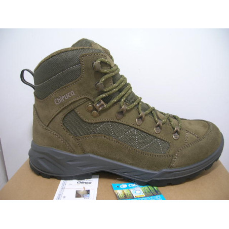 Bota montaña Chiruca serraje ganchos