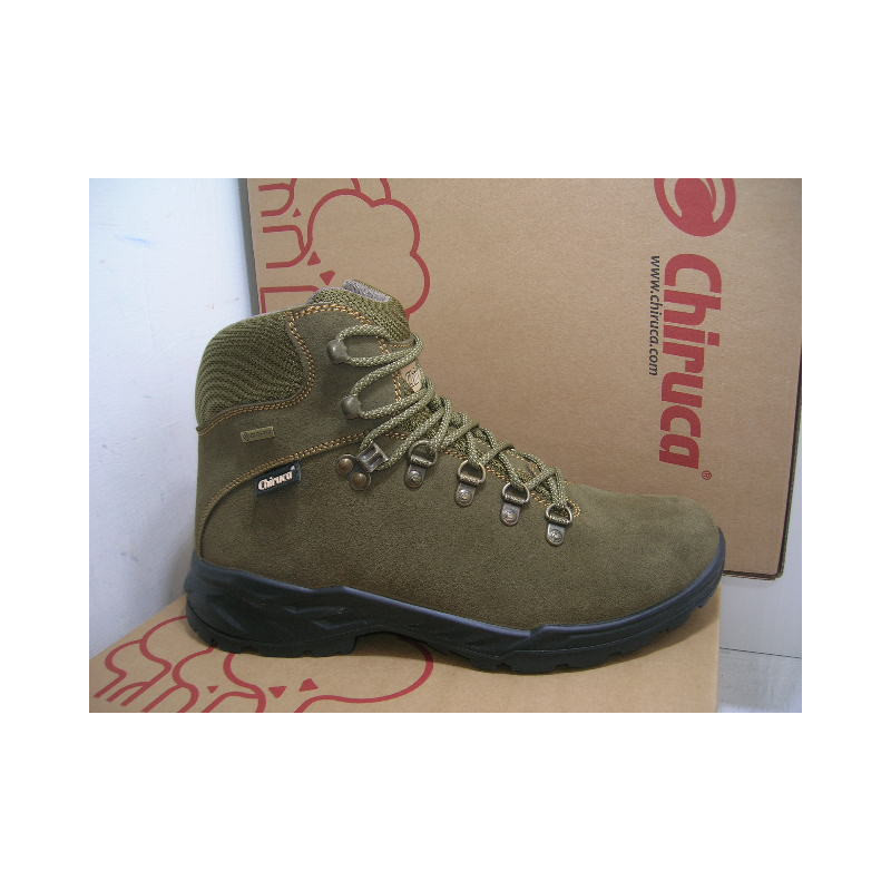 Bota montaña chiruca Goretex ganchos met
