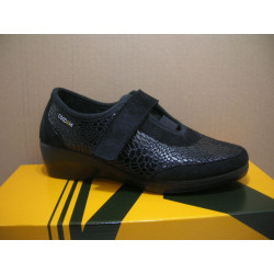 Ztilla cuña ante 1 velcro charol