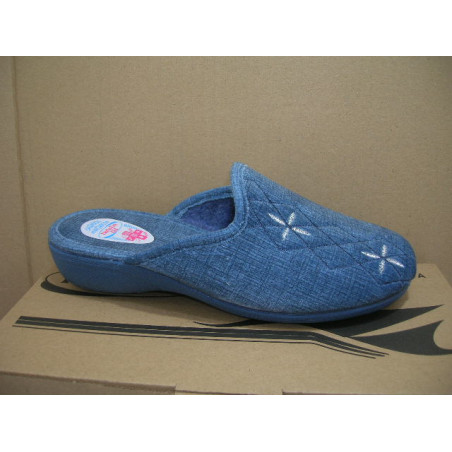 Zueco plana  rombos bordados