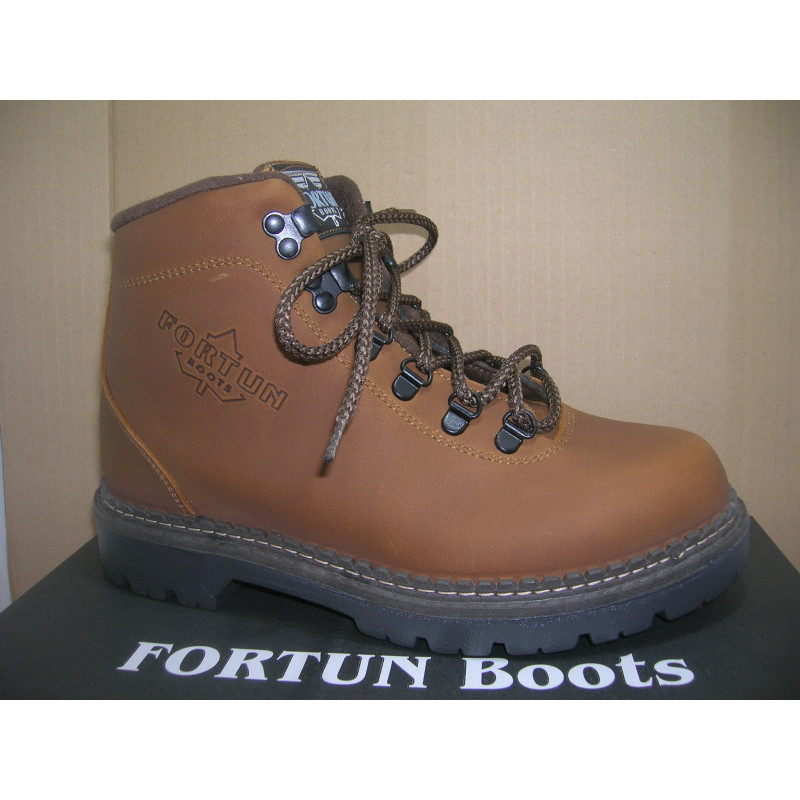 BOTA BAJA 6 ganchos FORTUN grabado piel