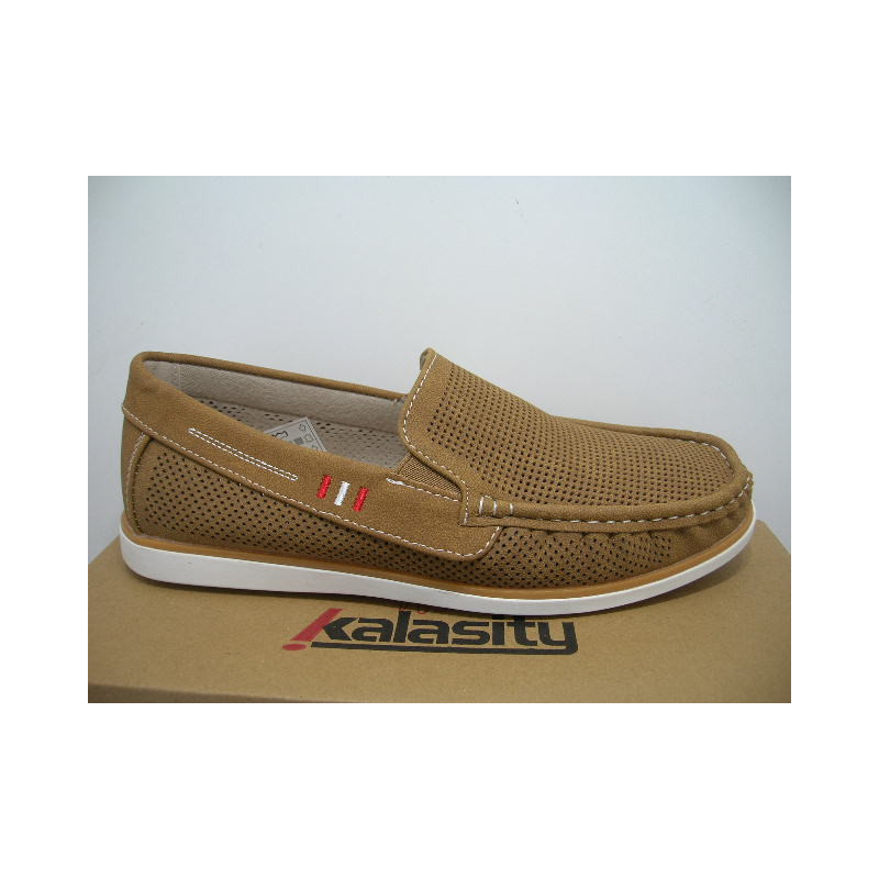 Mocasin hombre calado costuras filo