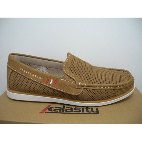 Mocasin hombre calado costuras filo