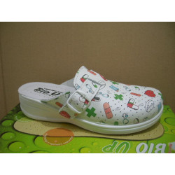 Zueco hebilla estampado Farmacia