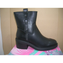 Bota mediacaña  T G 2 cremalleras boton