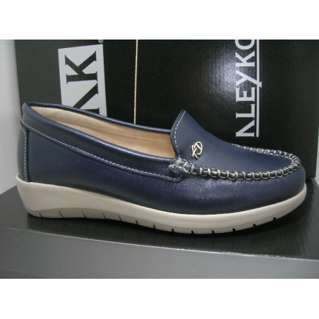 Mocasin piel lengueta oro lado