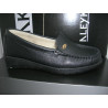 Mocasin piel lengueta oro lado